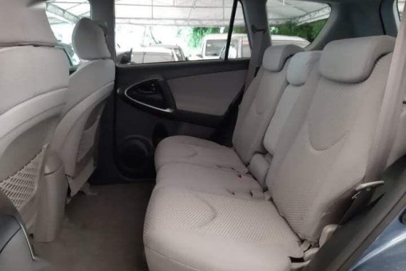 Selling Toyota Rav4 2010 Automatic Gasoline in Makati