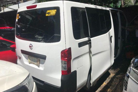 Selling 2nd Hand Nissan Urvan 2016 in Quezon City