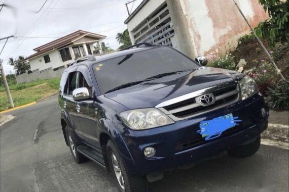 Blue Toyota Fortuner 2009 at 130000 km for sale