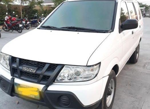 Selling 2nd Hand Isuzu Crosswind 2013 in Pateros