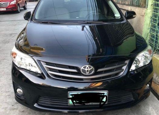 Selling 2nd Hand Toyota Corolla Altis 2013 in Manila