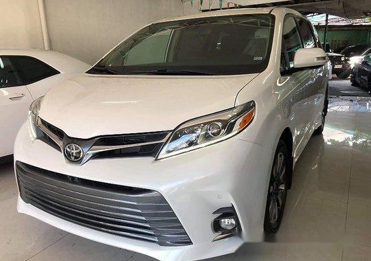 Sell White 2019 Toyota Sienna in Quezon City