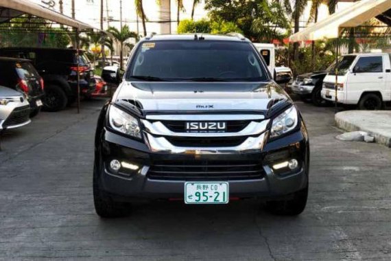 Selling Black Isuzu Mu-X 2016 in Cainta