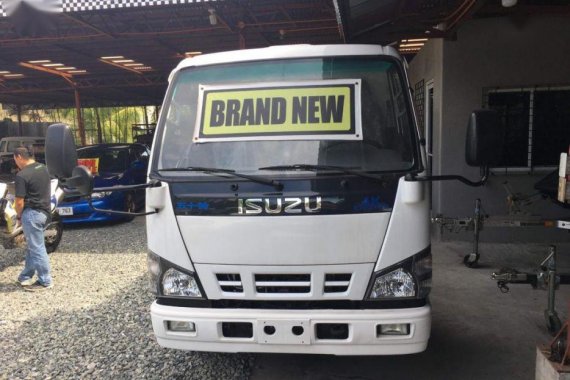 Selling Isuzu Elf 2019 Manual Diesel in Mandaue