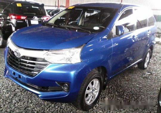 Selling Blue Toyota Avanza 2017 in Manila