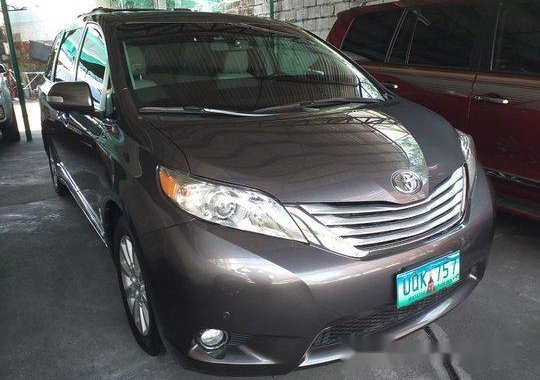 Grey Toyota Sienna 2013 for sale in Manila