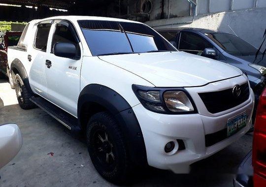 Selling White Toyota Hilux 2012 Manual Gasoline at 110157 km in Quezon City