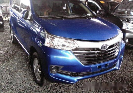 Selling Blue Toyota Avanza 2017 in Manila
