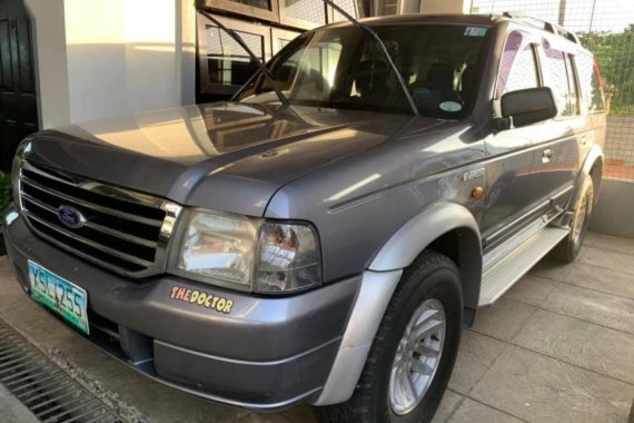 Sell 2nd Hand 2004 Ford Everest Automatic Diesel at 90000 km in Santiago