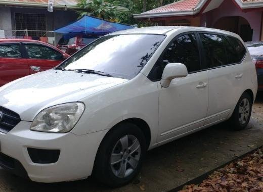 2nd Hand Kia Carens 2009 at 90000 km for sale