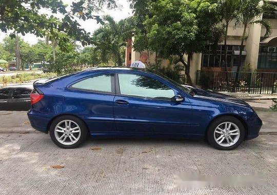 Blue Mercedes-Benz C200 2002 for sale Automatic