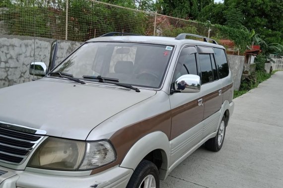 Selling Used Toyota Revo 2003 Automatic in Metro Manila 