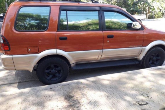 Selling Isuzu Crosswind 2002 Automatic Diesel in Naga