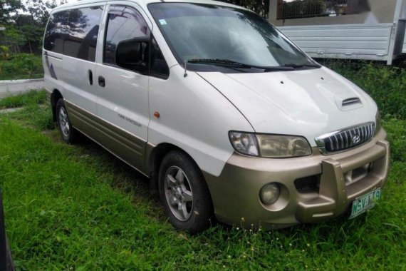 Selling Hyundai Starex 2001 Manual Diesel in Angeles