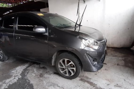 Selling 2nd Hand Toyota Wigo 2019 Automatic Gasoline at 10000 km in Quezon City