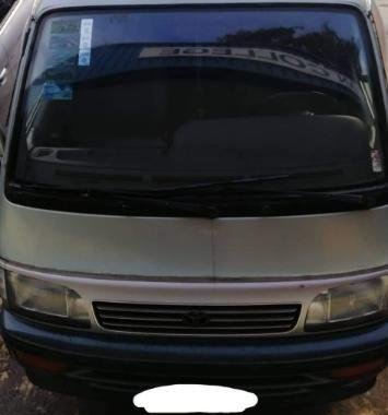 Selling 2nd Hand Toyota Hiace 1995 Van in Olongapo