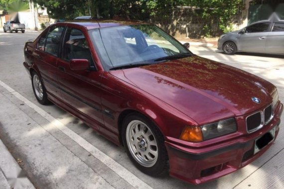 Selling 2nd Hand Bmw 320I in Quezon City