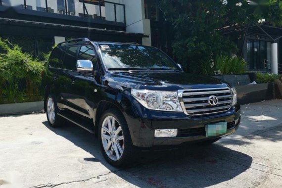 2nd Hand Toyota Land Cruiser 2012 for sale in Quezon City