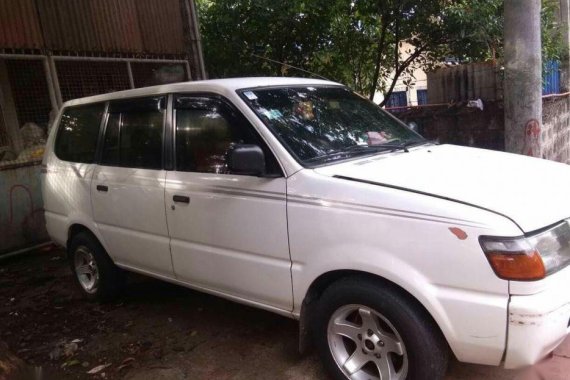 Sell 2nd Hand 2001 Toyota Revo Manual Diesel at 130000 km in Marikina