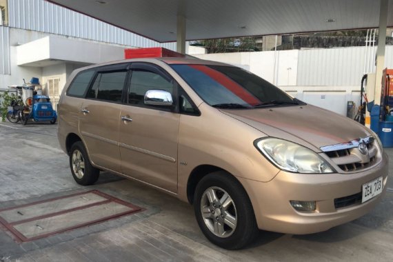 Selling 2006 Toyota Innova Gasoline Automatic in Makati 