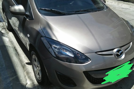 Selling Used Mazda 2 2015 Sedan at 70000 km in Antipolo 