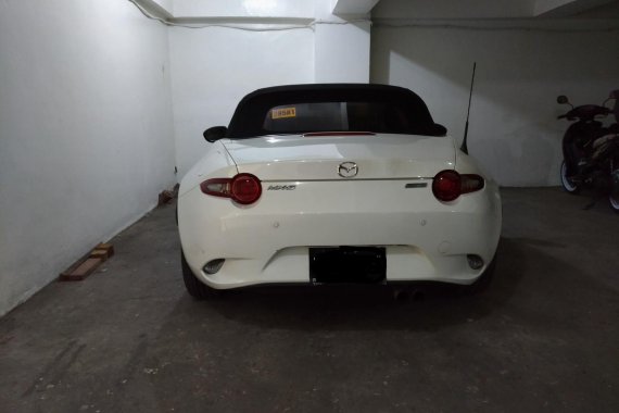 Sell White 2016 Mazda Mx-5 Convertible Automatic Gasoline 