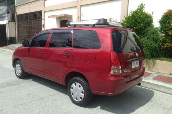 Selling Red Toyota Innova 2008 Manual Gasoline in Quezon City