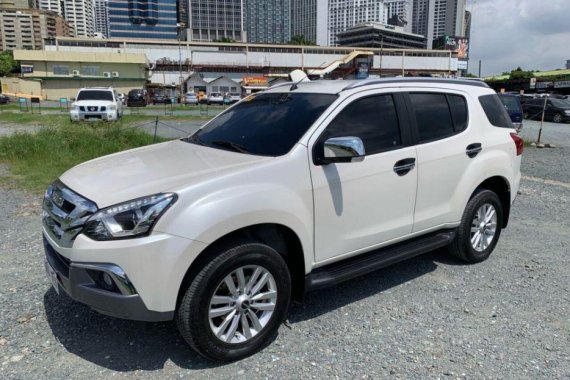 Selling Isuzu Mu-X 2019 Automatic Diesel in Pasig