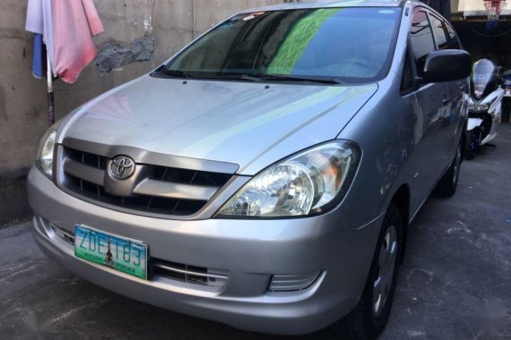 2nd Hand Toyota Innova 2006 Manual Gasoline for sale in Makati