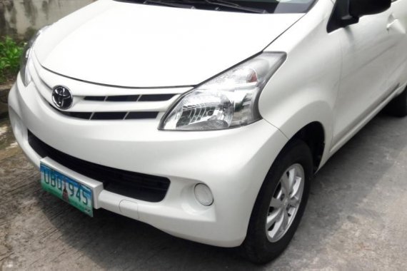 Selling 2nd Hand Toyota Avanza 2013 in Manila