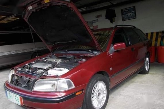 Sell 2nd Hand 1998 Volvo V40 Wagon at 70000 km in Quezon City