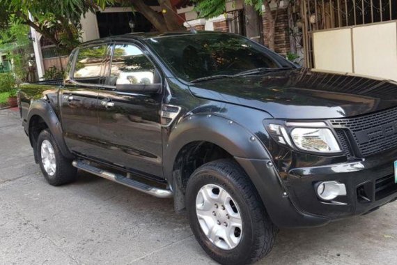 Selling Ford Ranger 2012 Automatic Diesel in Quezon City