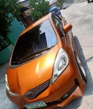 Orange Honda Jazz 2013 Automatic Gasoline for sale in Teresa