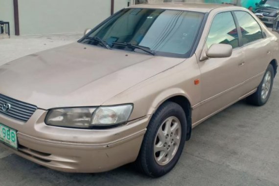 Sell 2nd Hand 2000 Toyota Camry Automatic Gasoline at 100000 km in Quezon City