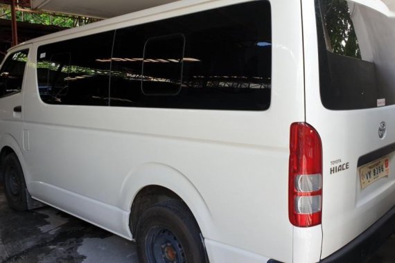 Sell 2nd Hand 2017 Toyota Hiace Manual Diesel at 20000 km in Quezon City