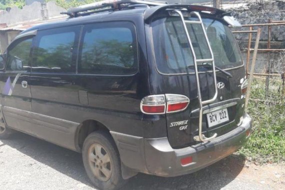 Selling Hyundai Starex 2005 Manual Diesel in Santiago