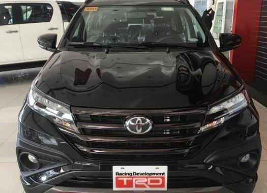 Selling Brand New Toyota Rush 2019 in Manila