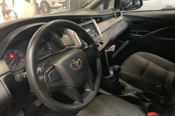 Selling 2nd Hand Toyota Innova 2017 at 6800 km in Quezon City