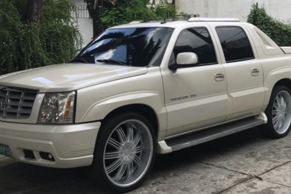 Cadillac Escalade 2004 Automatic Gasoline for sale in Quezon City