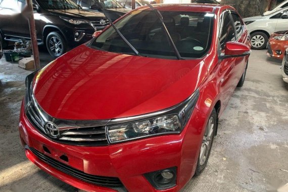 Red Toyota Corolla Altis 2017 for sale Automatic
