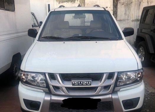 Selling Isuzu Crosswind 2016 Manual Diesel in Quezon City