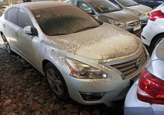 Silver Nissan Altima 2015 at 16000 km for sale in Makati