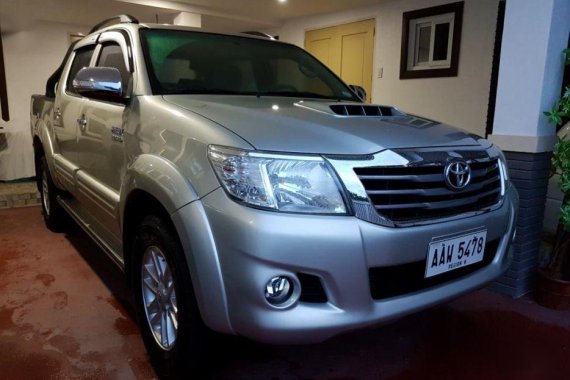 Sell 2nd Hand 2014 Toyota Hilux Manual Diesel at 60000 km in Makati