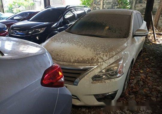Silver Nissan Altima 2015 at 16000 km for sale in Makati