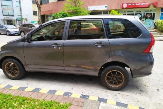 2nd Hand Toyota Avanza 2013 for sale in Las Piñas