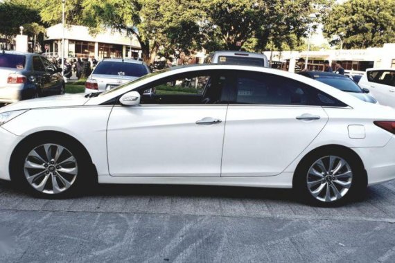 2nd Hand Hyundai Sonata 2012 Automatic Gasoline for sale in Angeles