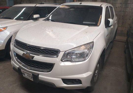 White Chevrolet Trailblazer 2016 at 43000 km for sale