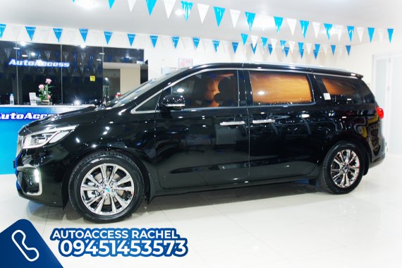 Black Facelifted Kia Carnival Platinum G6 Noblesse 2020 for sale in Quezon City