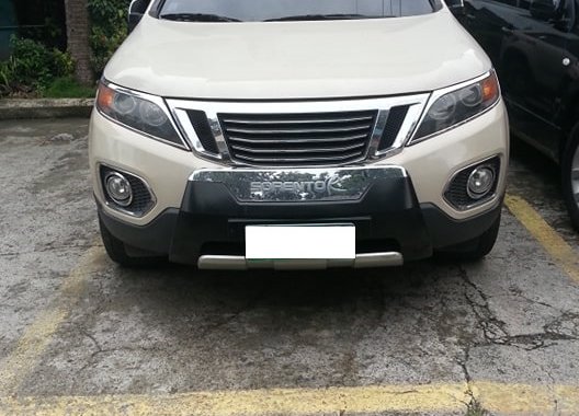 Used Kia Sorento 2010 at 63000 km for sale 