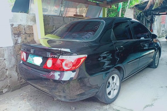 Black Honda City 2006 at 72000 km for sale 